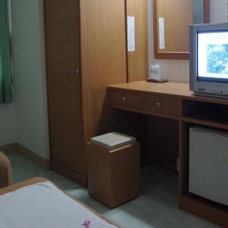 Chongko Guesthouse Patong Exterior foto